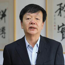 沈陽日報社社長程謨剛                        70年不忘初心，幾代人艱苦奮斗，人民日報所見証與記錄的，是全國人民在中國共產黨領導下砥礪前行的奮進之路。